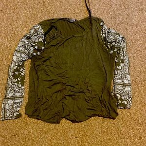 Women’s long sleeve